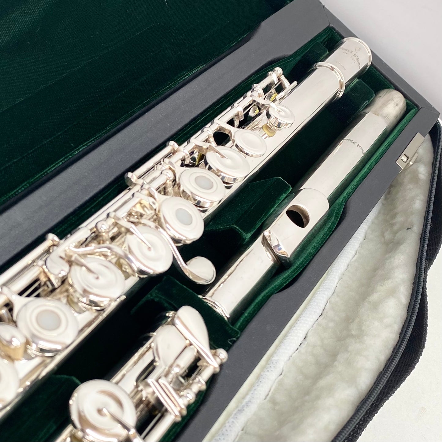 Used Pearl PF-665 Flute